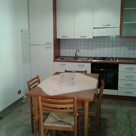 La Petite Maison 쿠스토나치